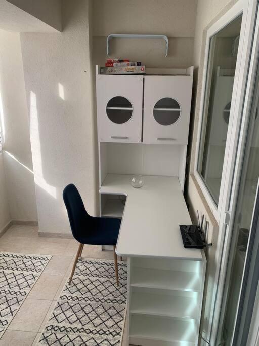 Lovely Bacau 1 Bedroom Apartment المظهر الخارجي الصورة